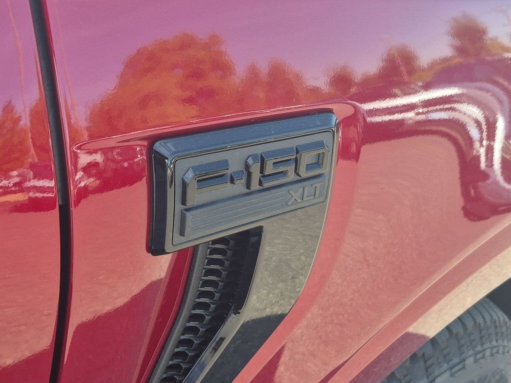 New 2026 Ruby Red Metallic Tinted Clearcoat Ford XLT image 62
