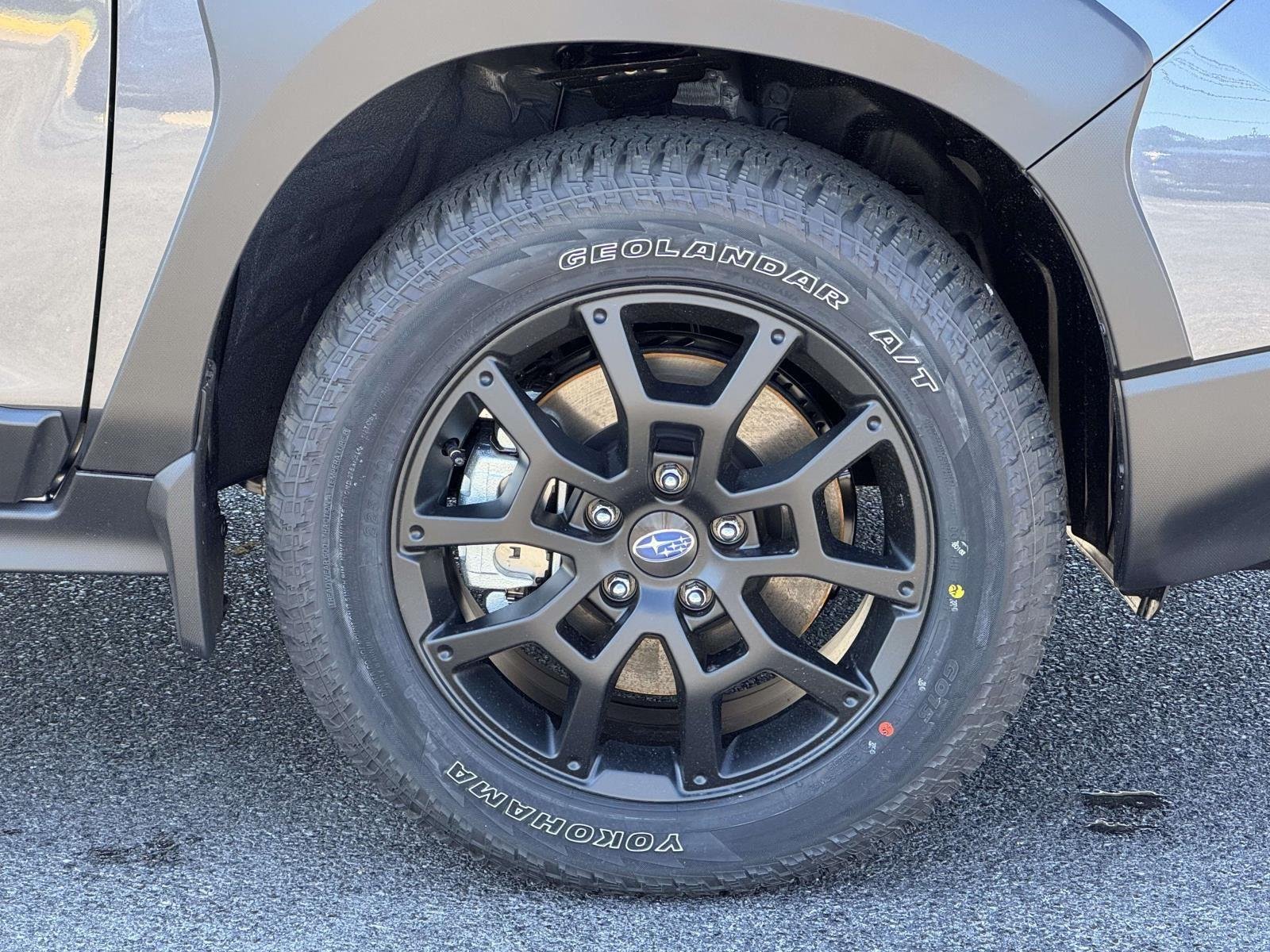 New 2026 MAGNETITE GRAY PEARL Subaru Wilderness image 7