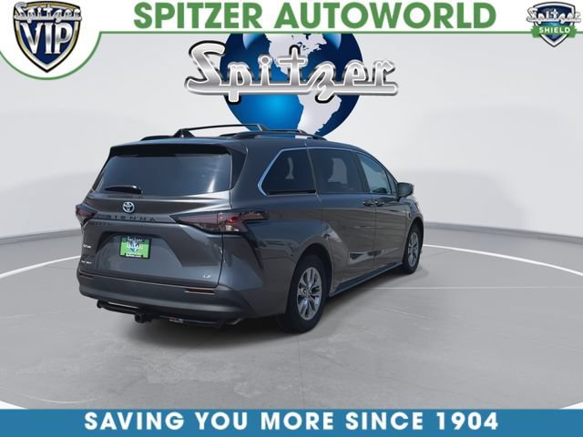 Used 2025  Toyota LE image 9