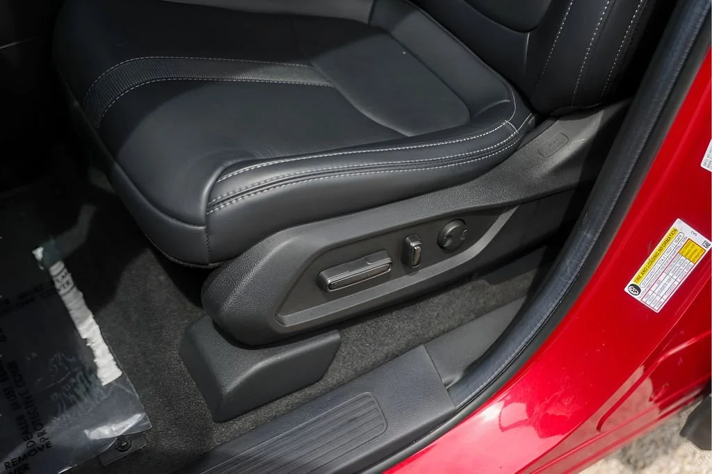 Used 2024 Red Honda EX-L image 11