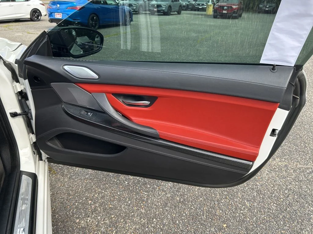 Used 2017 White BMW Competition image 22