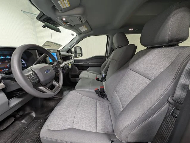 New 2026 Oxford White Ford F-450® XL image 50