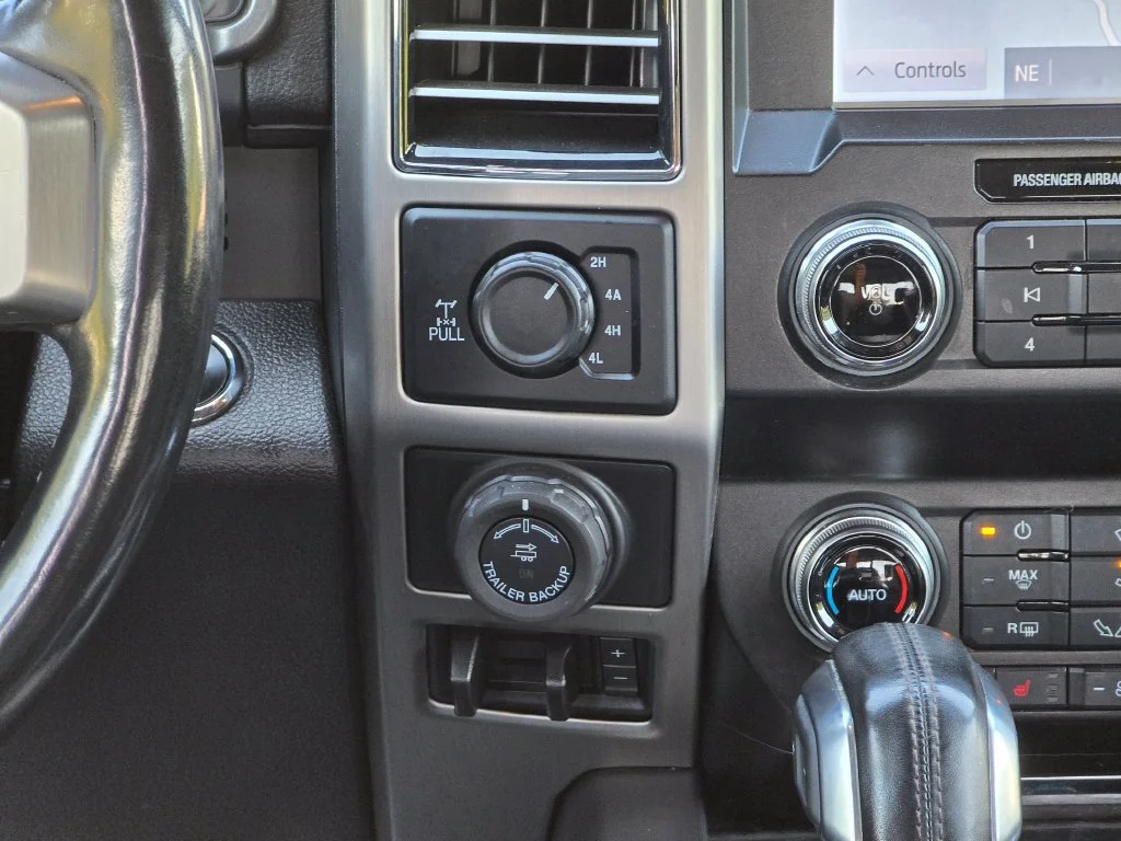 Used 2020 Black Ford Platinum image 39