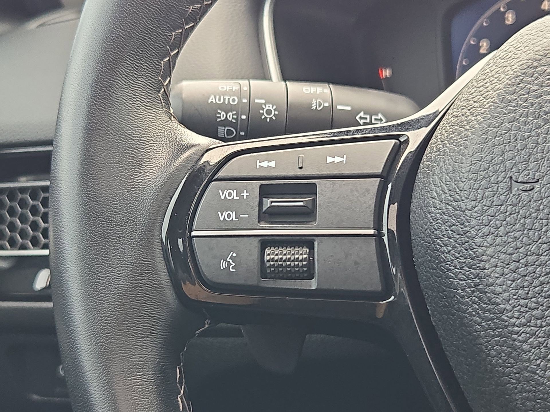 2024 Honda Civic Touring - Photo 52