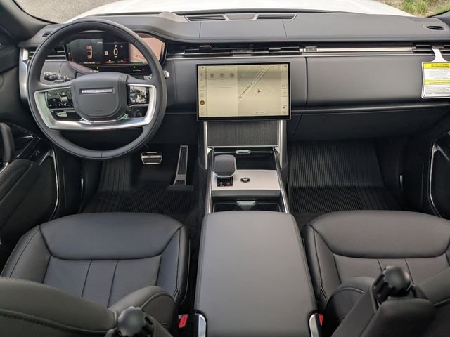 New 2026 Fuji White Land Rover SE image 17