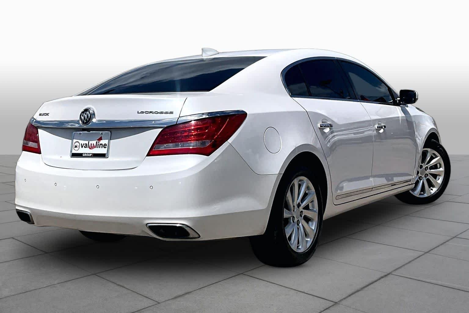 Used 2015 White Frost Tricoat Buick Leather image 12