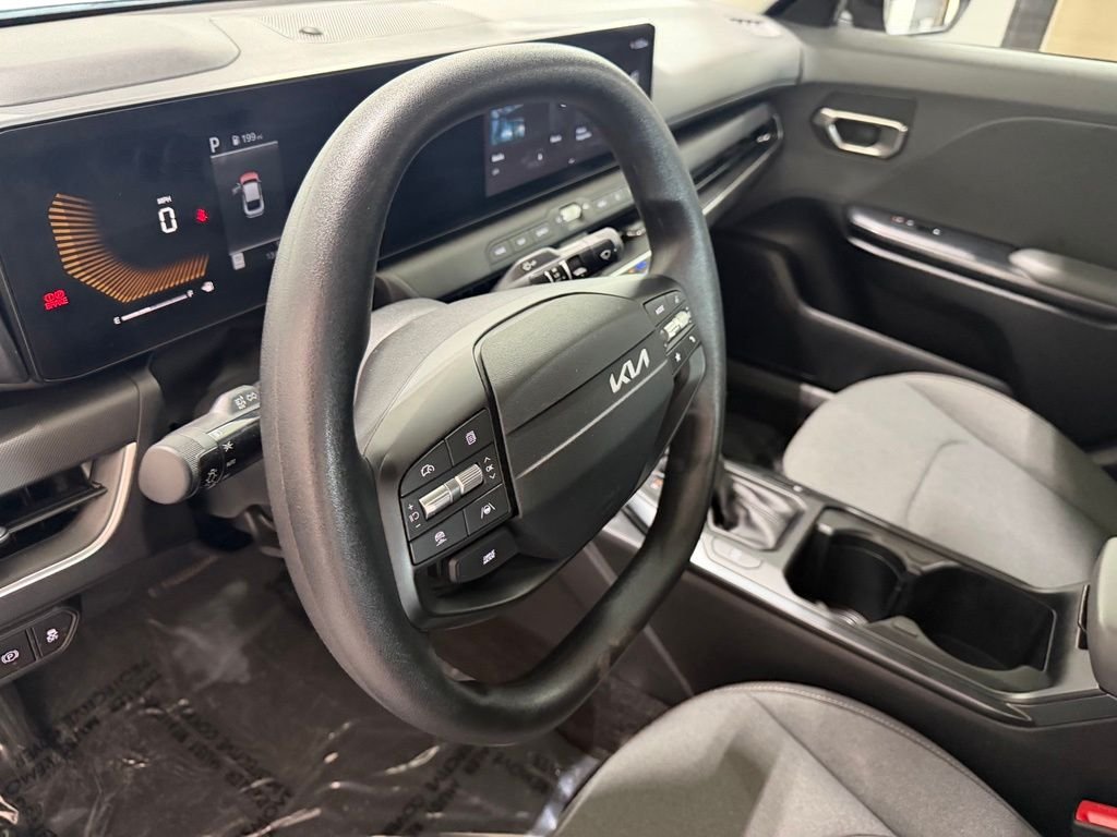 Used 2025 Blue Kia LXS image 19