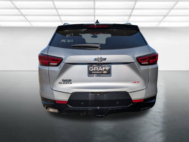 New 2026 Sterling Gray Metallic Chevrolet RS image 31