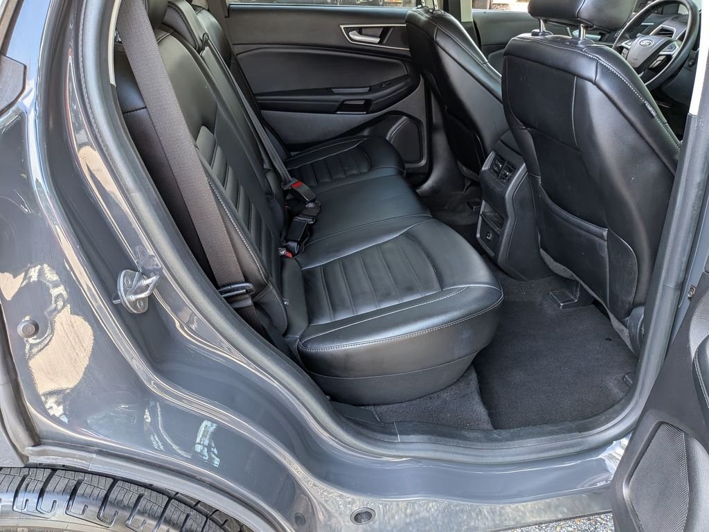 Used 2021 Gray Ford SEL image 30
