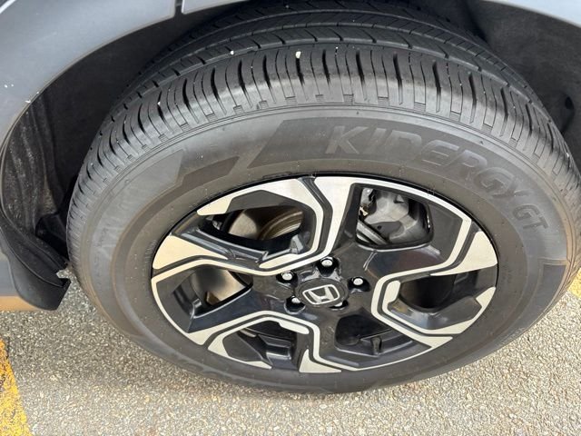 Used 2019 Green Honda Touring image 11