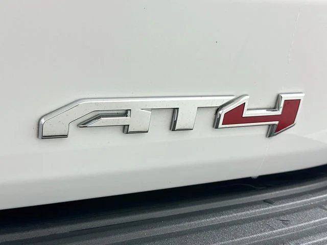 Certified Pre-Owned 2025 GMC Yukon XL AT4
