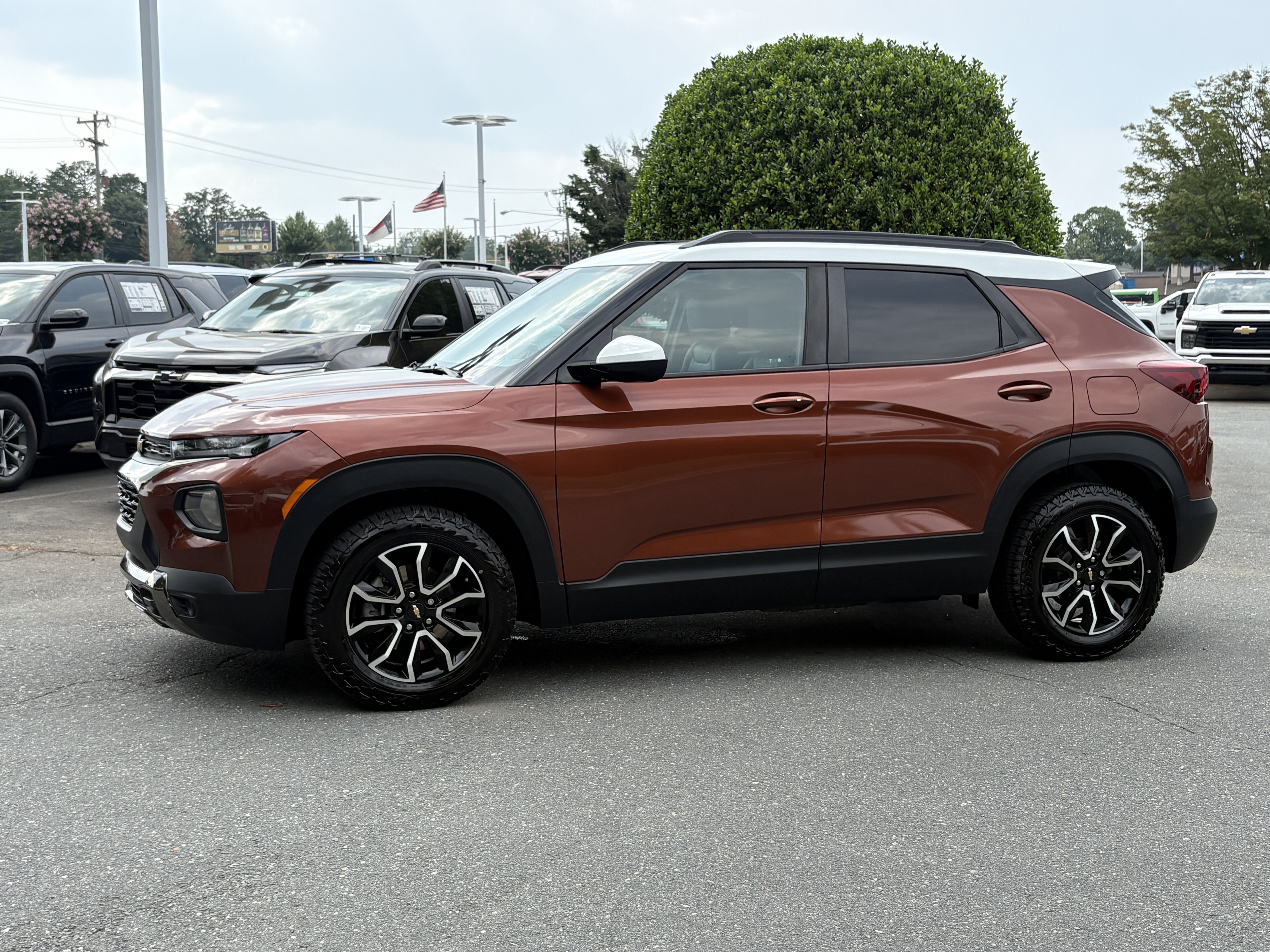 Used 2021 Dark Copper Metallic Chevrolet ACTIV image 1