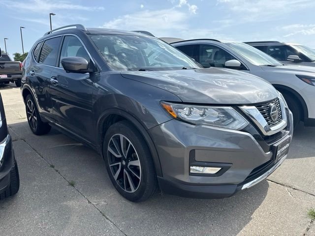 Used 2019 Gray Nissan SL image 1