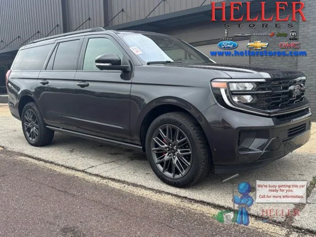 Used 2025 Gray Metallic Ford Platinum image 1