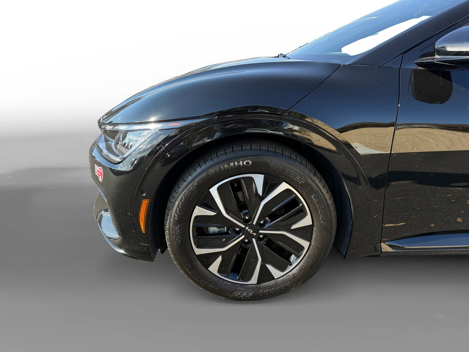 Used 2023 Aurora Black Kia GT-Line image 9