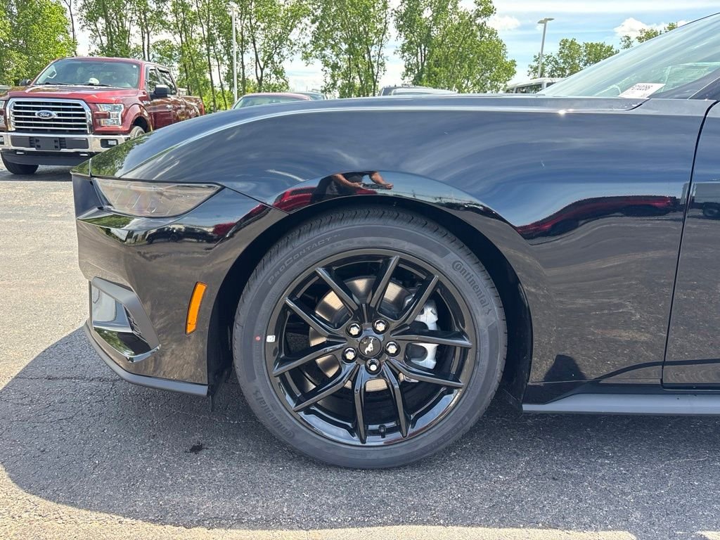 2026 Ford Mustang EcoBoost Premium Fastback - Photo 9