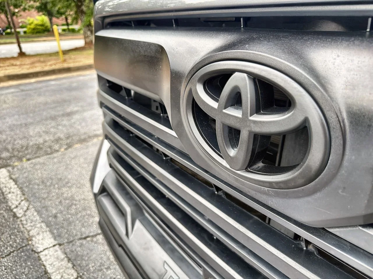 Used 2022 Gray Toyota SR5 image 26