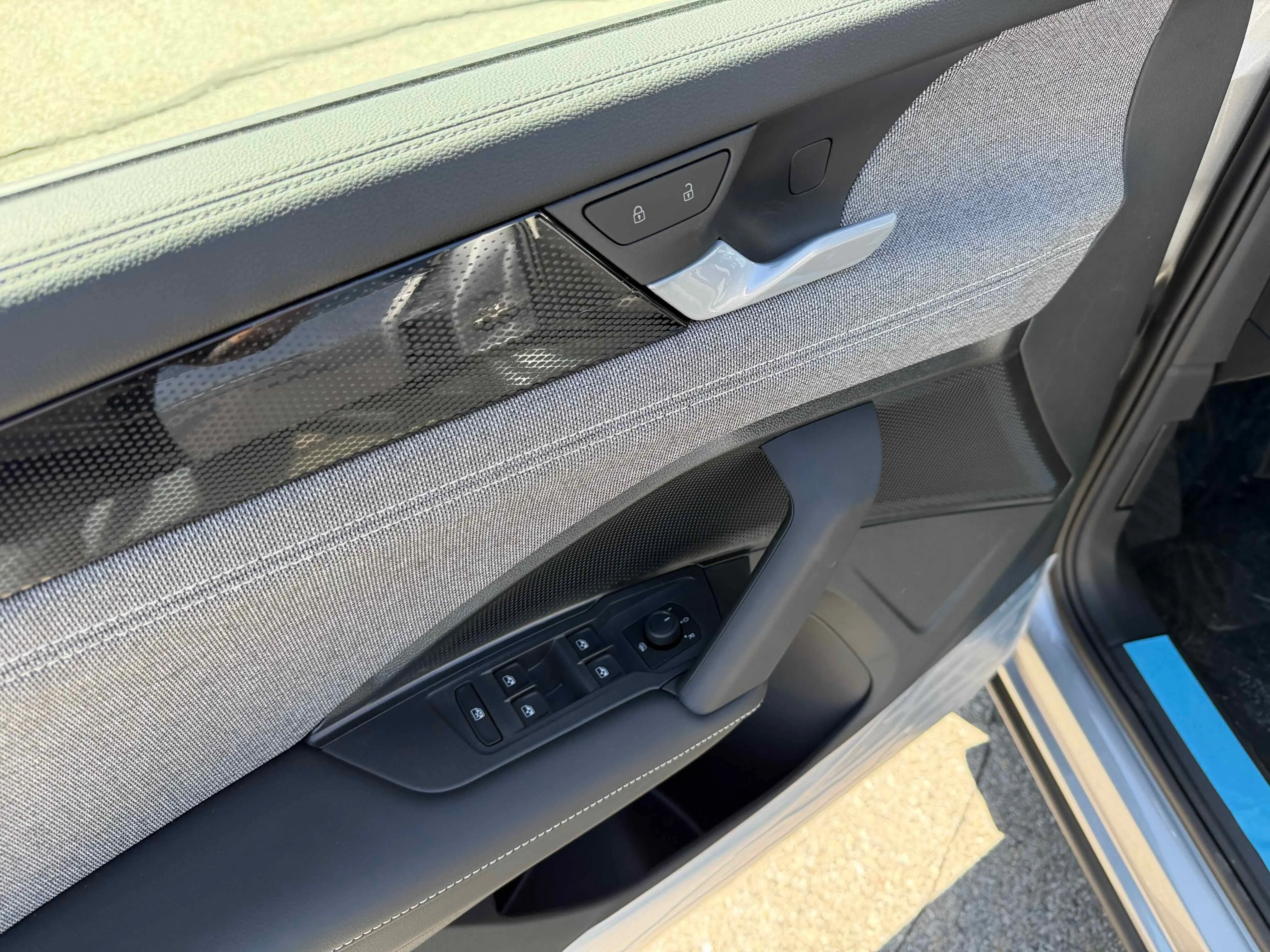 New 2026 Silver Volkswagen S image 15