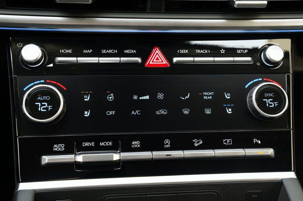 New 2026 Phantom Black Hyundai Limited image 24