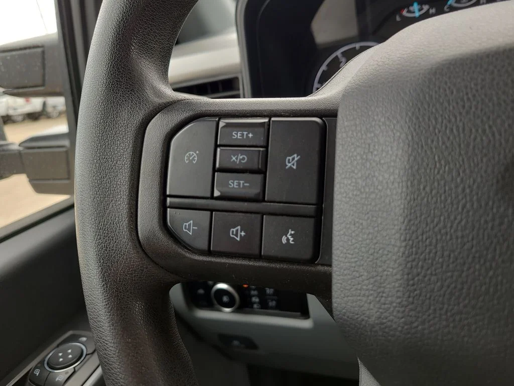 Used 2024 White Ford XLT image 29