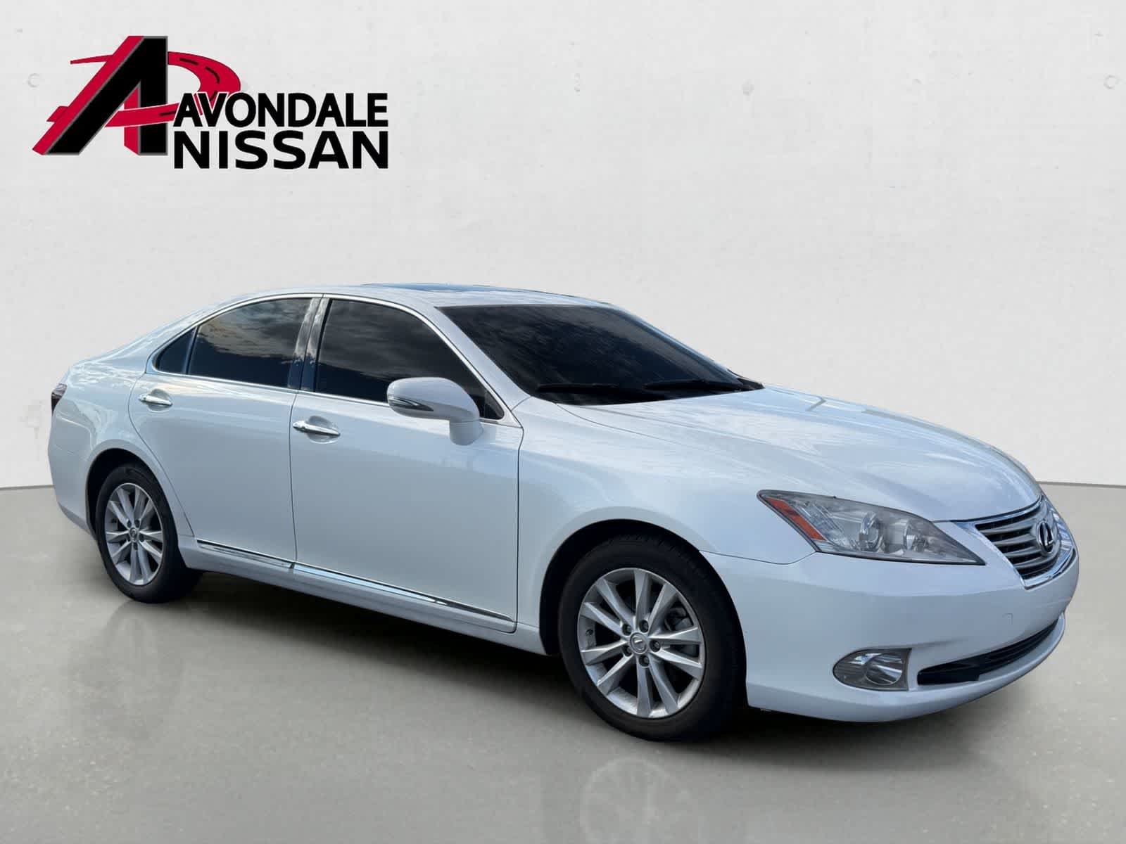 Used 2010 Starfire Pearl Lexus  image 5
