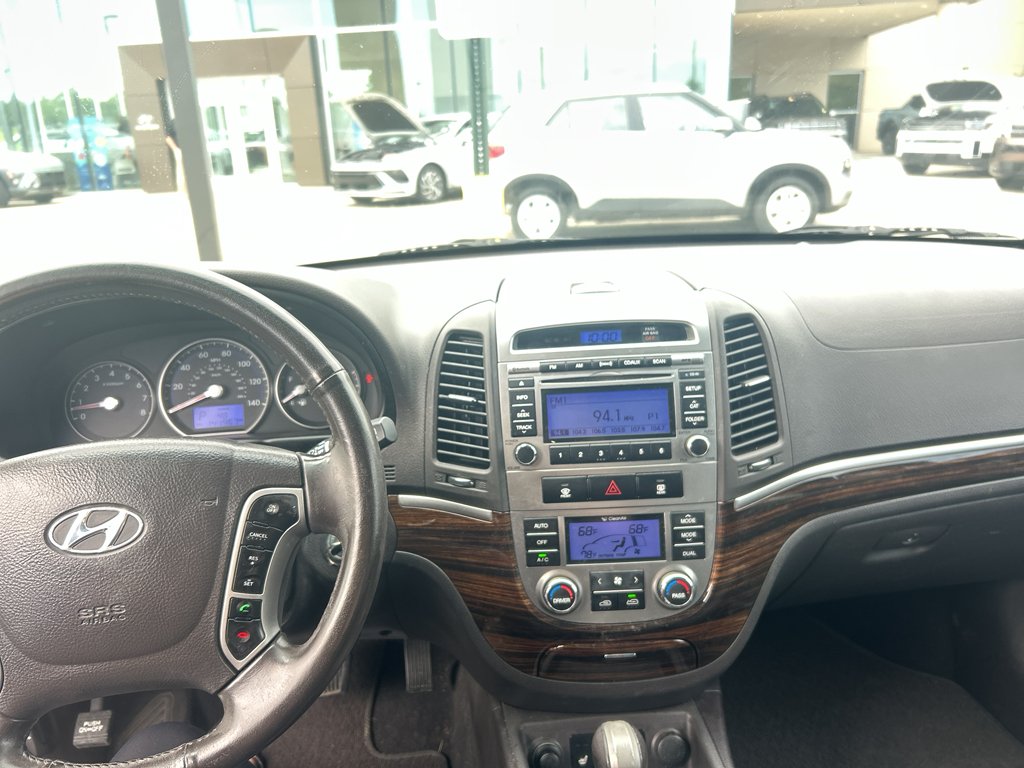 Used 2010 Radiant Silver Hyundai Limited image 7
