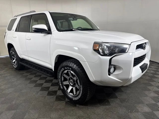 Used 2018 Super White Toyota SR5 Premium image 1