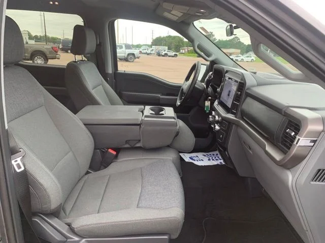 Used 2025 Gray Ford XLT image 20