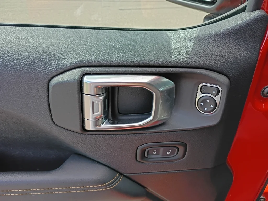 Used 2025 Firecracker Red Clearcoat Jeep Sahara image 22