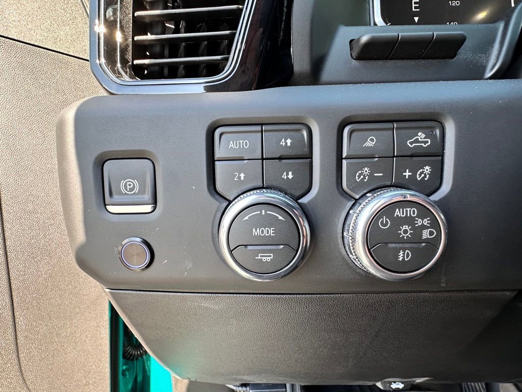 New 2026 Onyx Black GMC AT4 image 32