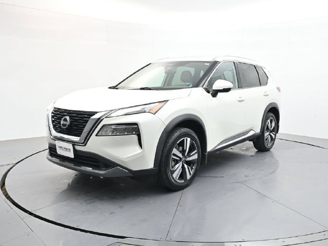Used 2023 White Nissan SL image 3