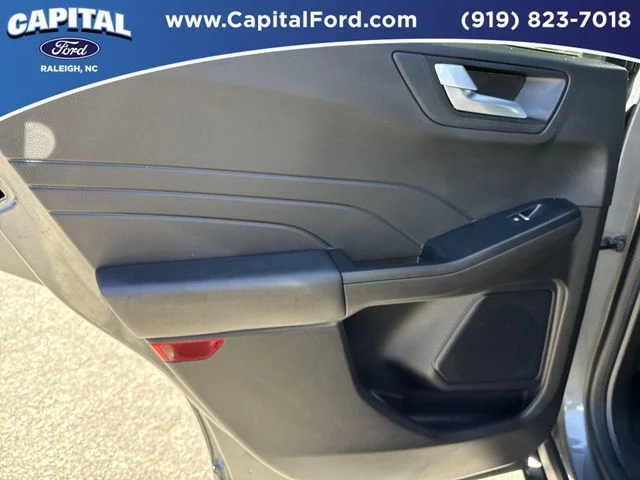 Used 2024 Gray Ford ST-Line image 16