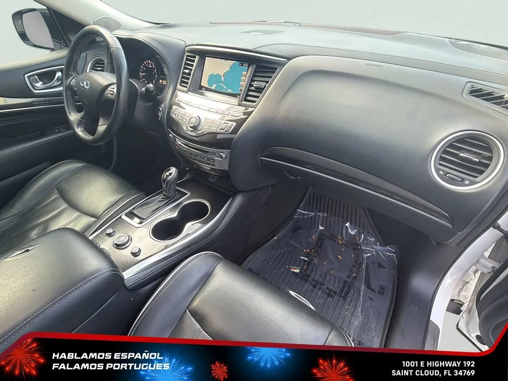Used 2020 White INFINITI LUXE image 38