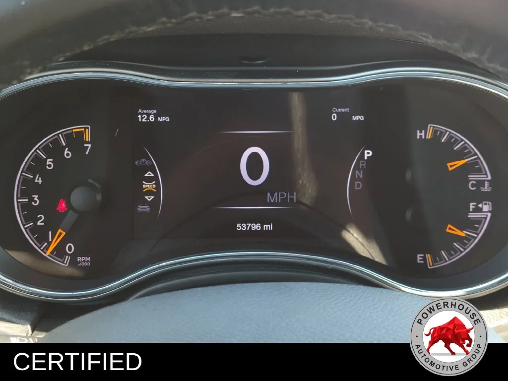 Used 2019 Silver Jeep Limited image 33