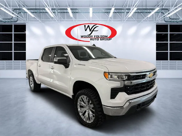 Used 2026 White Chevrolet LT image 3