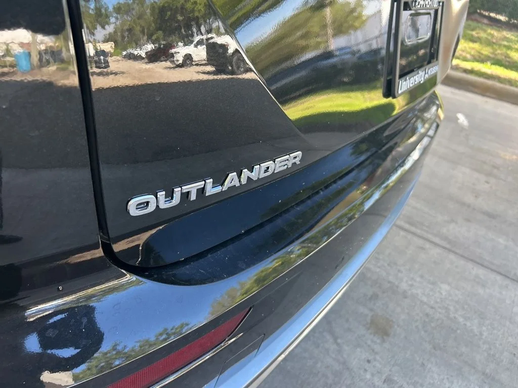 2025 Mitsubishi Outlander SEL Platinum Edition - Photo 19