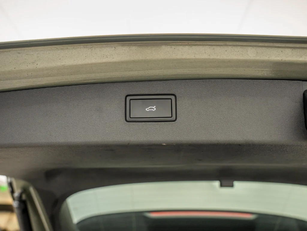 Used 2025 Avocado Green W/Deep Black Roof Volkswagen 2.0T SEL R-Line image 41