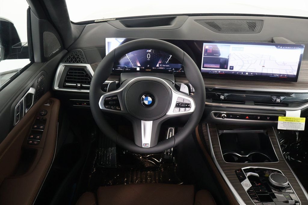 New 2027 Manhattan Green Metallic BMW xDrive40i image 3