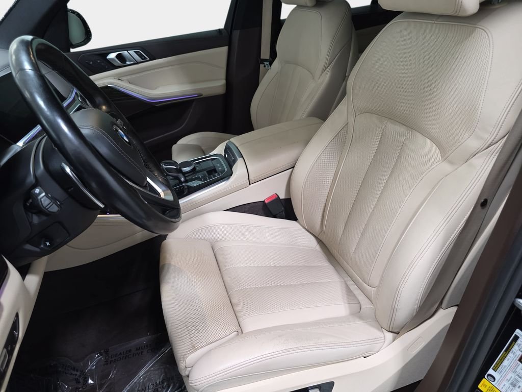 Used 2019 Black Sapphire Metallic BMW xDrive40i image 11