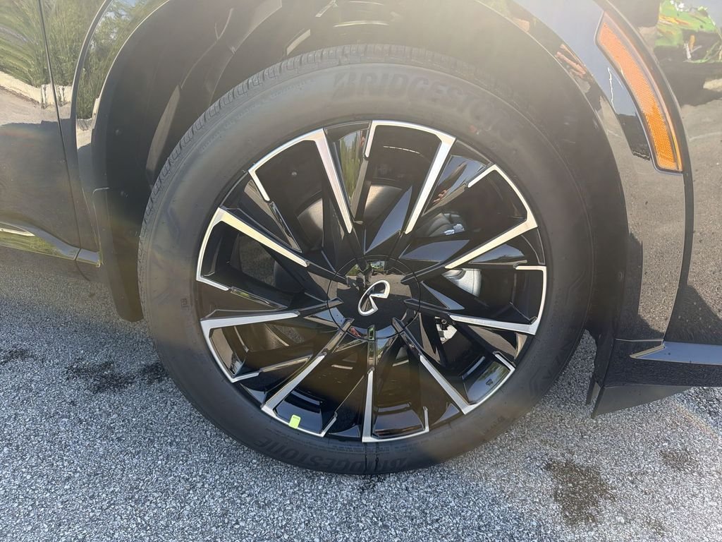 New 2027 MINERAL BLACK INFINITI Autograph AWD image 19