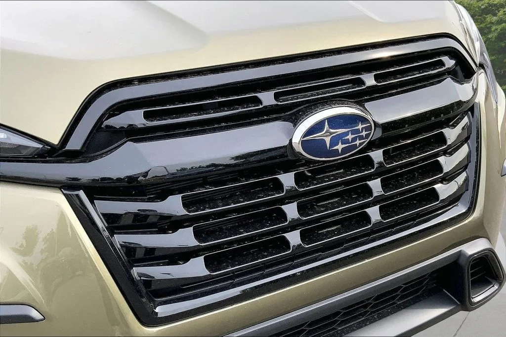 Used 2026 Brown Subaru Premium image 32