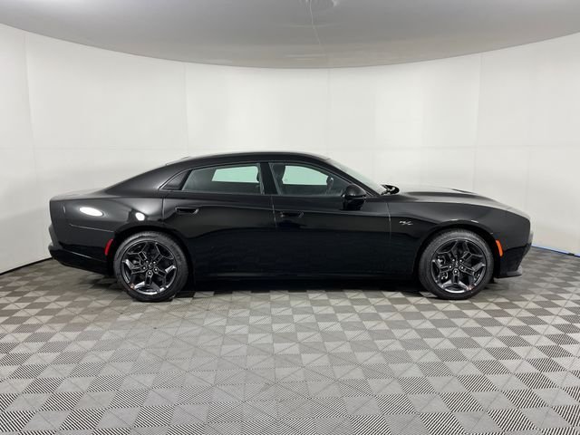 New 2026 Diamond Black Crystal Pearlcoat Dodge R/T image 5