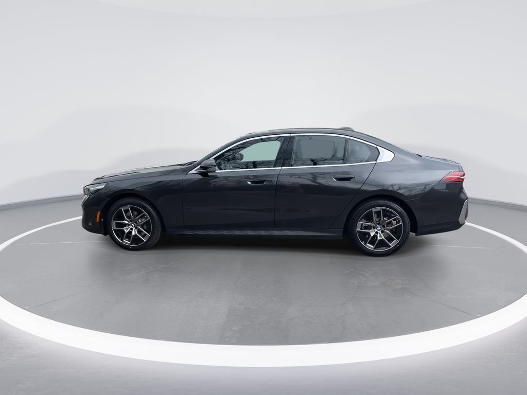 Used 2026 Dark Graphite BMW 530i xDrive image 5