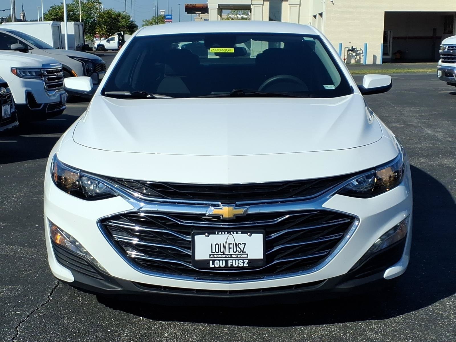 Used 2023 SUMMIT WHITE Chevrolet LT image 33