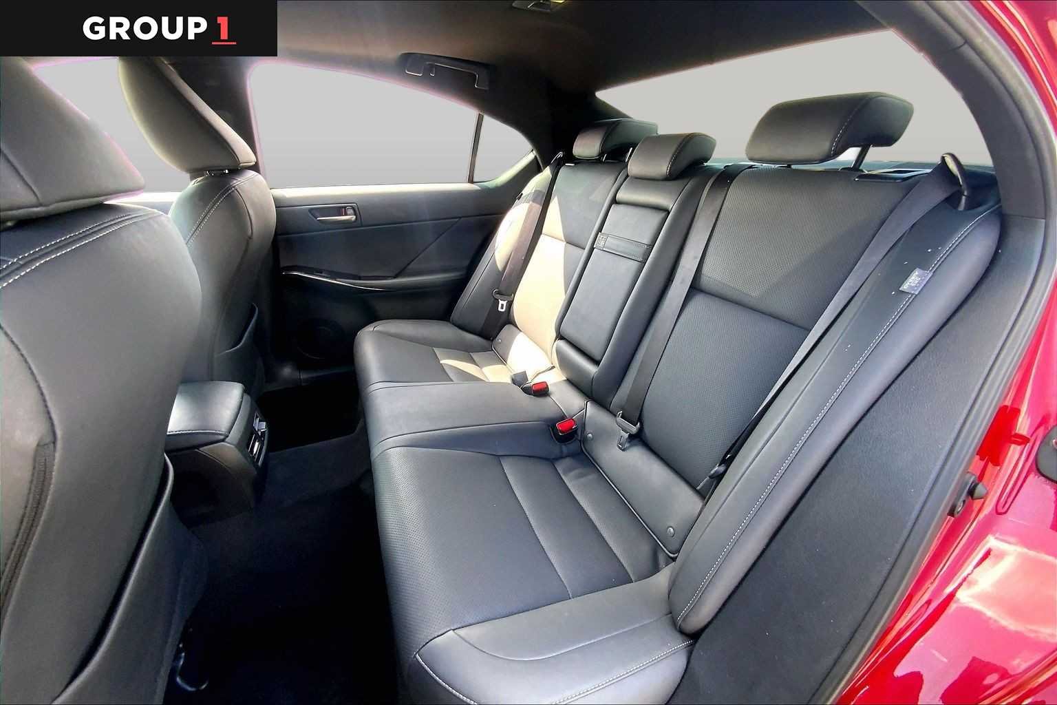 Used 2023 Matador Red Mica Lexus  image 39