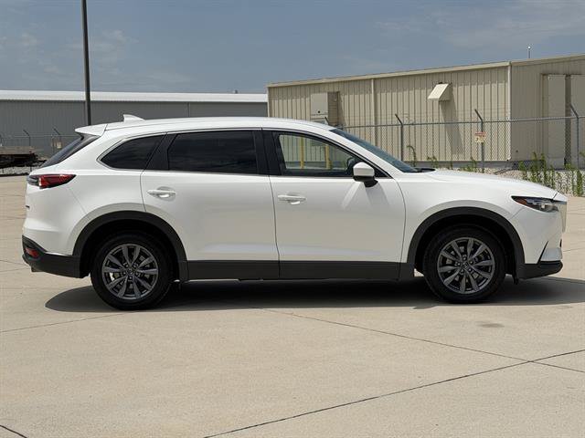 Used 2020 Snowflake White Pearl Mica Mazda Sport image 3