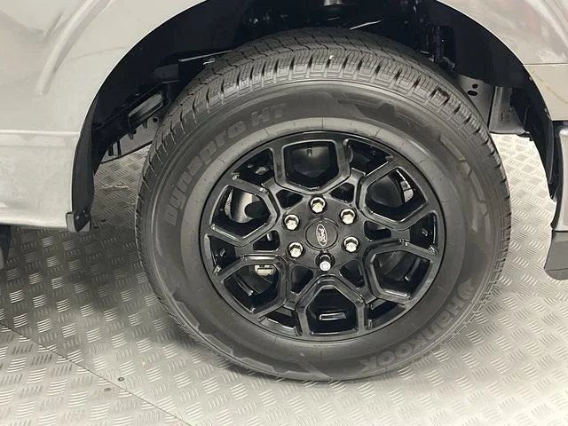 New 2026 Carbonized Gray Metallic Ford XLT image 22