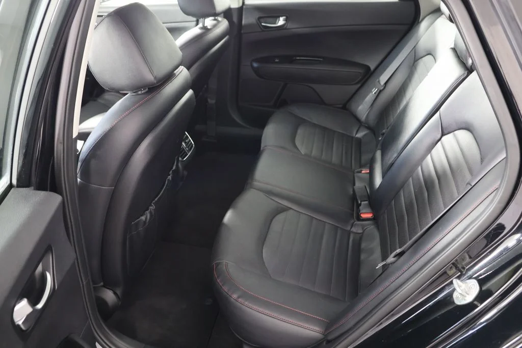 Used 2020 Black Kia SX image 21