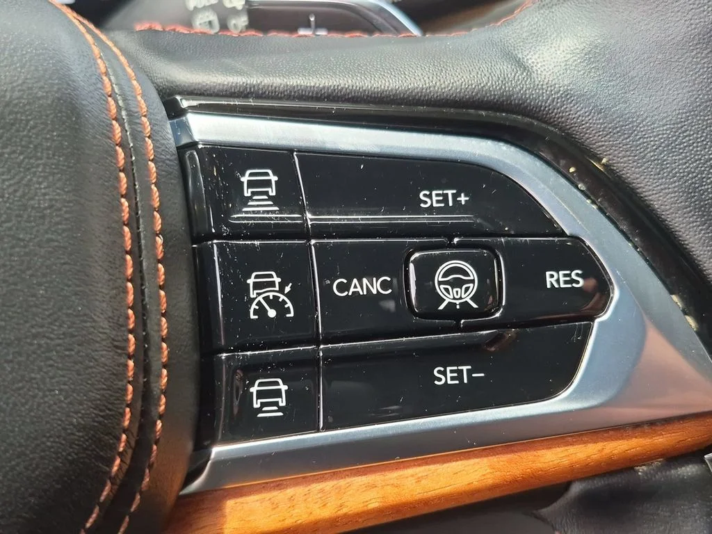 Certified Used 2022 Black Jeep Summit image 18