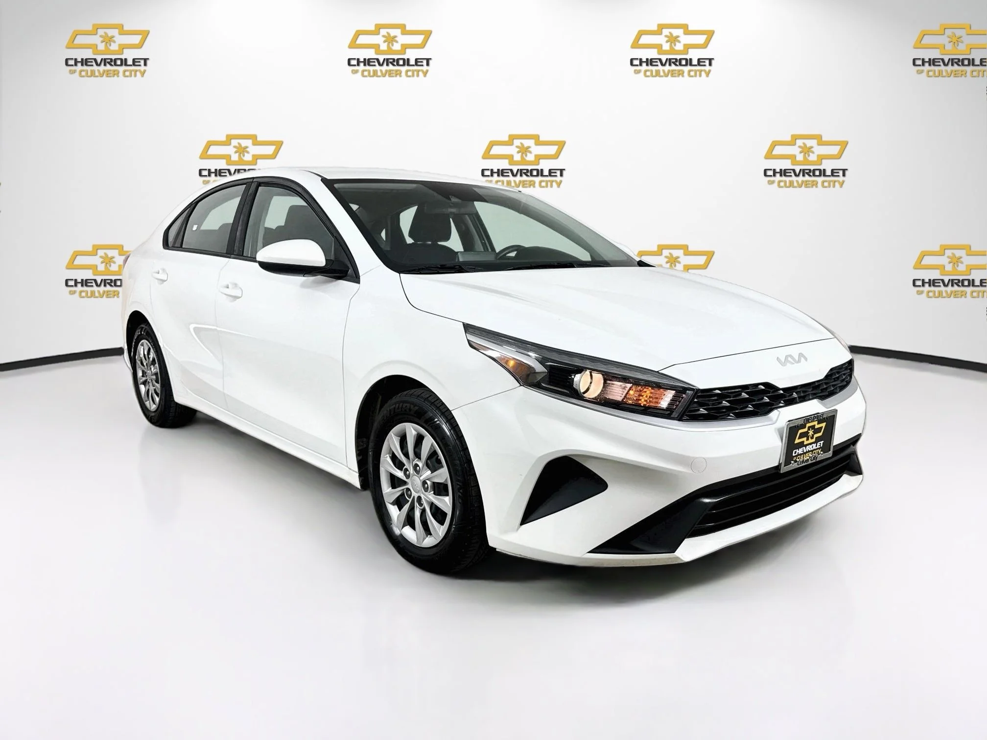 Used 2024 White Kia LX image 1